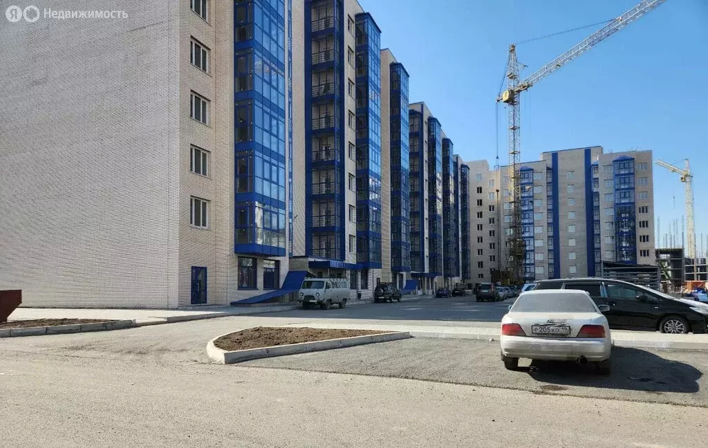 3-комнатная квартира: Абакан, улица Генерала Тихонова, 14 (97 м) - Фото 0