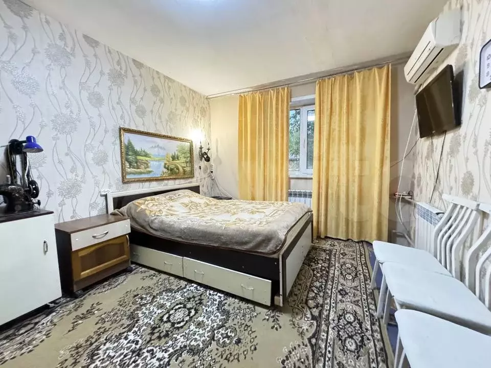 1-к. квартира, 45 м, 3/3 эт. - Фото 1