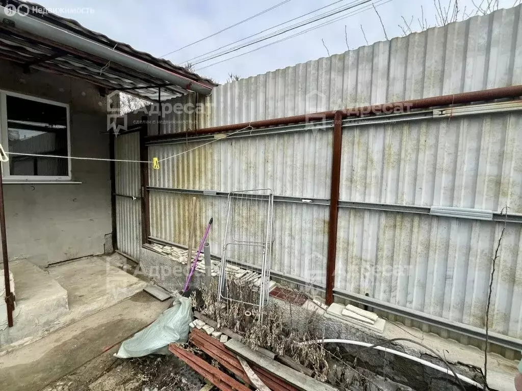 Дом в Волгоград, посёлок Ангарский, улица Баженова (67.9 м) - Фото 0