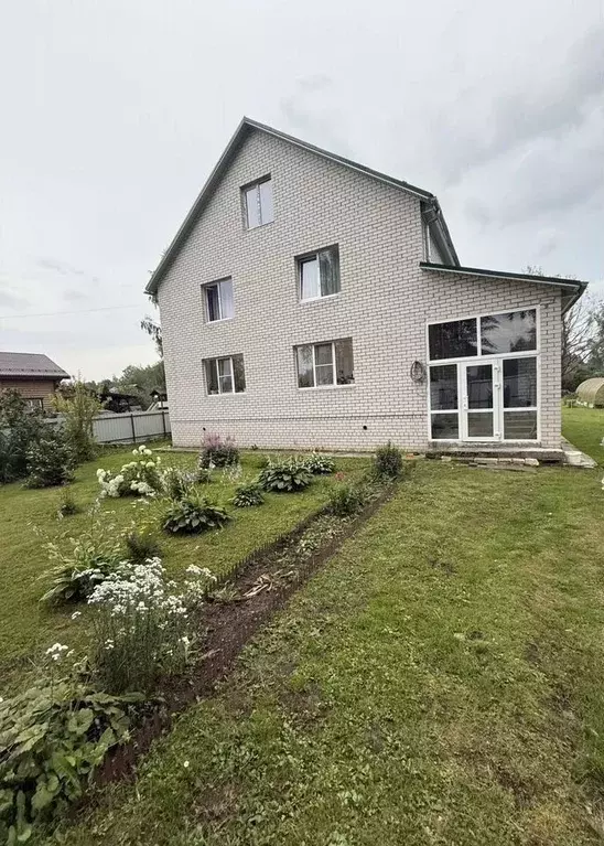 Дом в Тверская область, Конаковский муниципальный округ, Козлово пгт ... - Фото 0