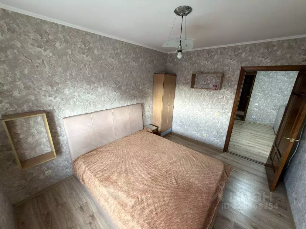 3-к кв. Севастополь ул. Репина, 32 (65.0 м) - Фото 1