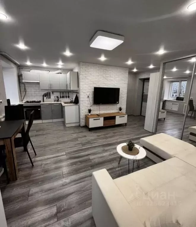 1-к кв. Кировская область, Киров Комсомольская ул., 27 (40.0 м) - Фото 1