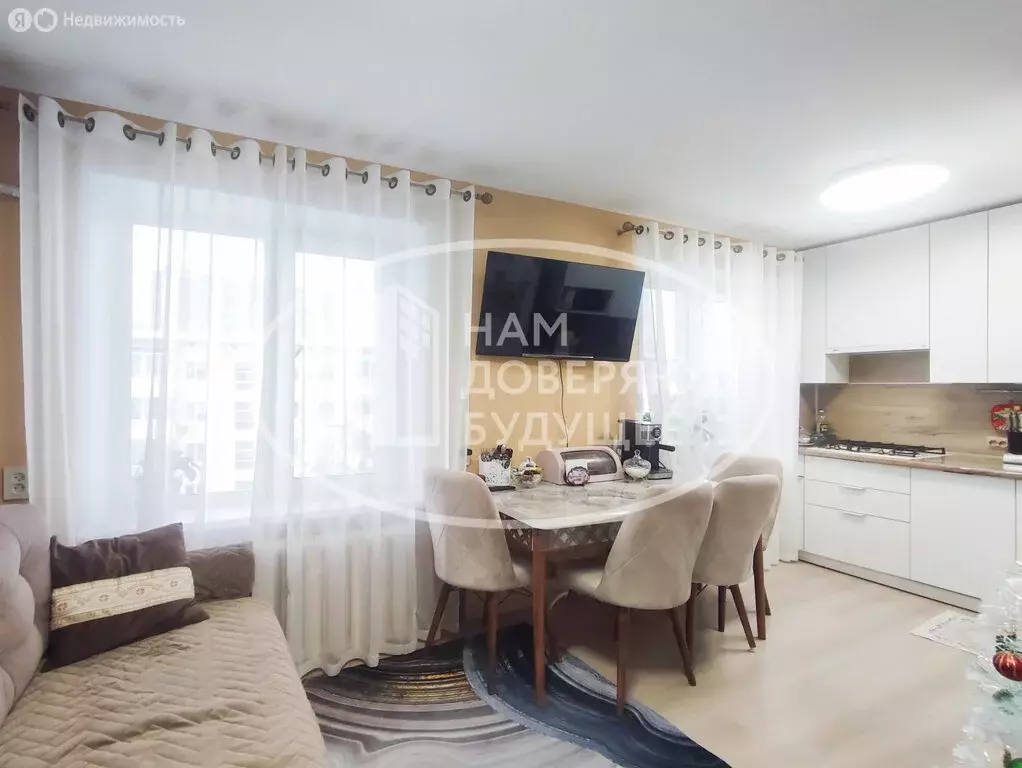 3-комнатная квартира: Чайковский, улица Карла Маркса, 3 (54 м) - Фото 1