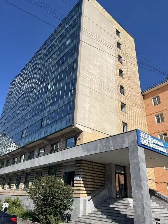 Офис в Свердловская область, Екатеринбург ул. Братьев Быковых, 28 (45 ... - Фото 1