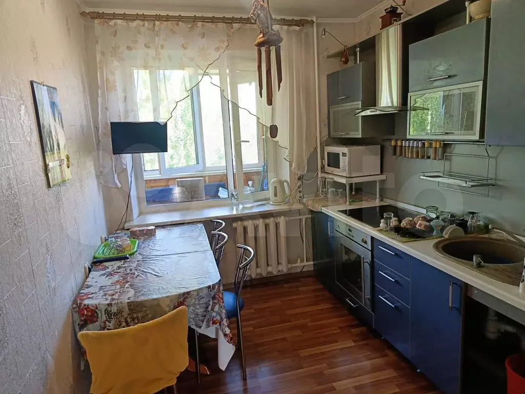 3-к. квартира, 60 м, 3/5 эт. - Фото 0