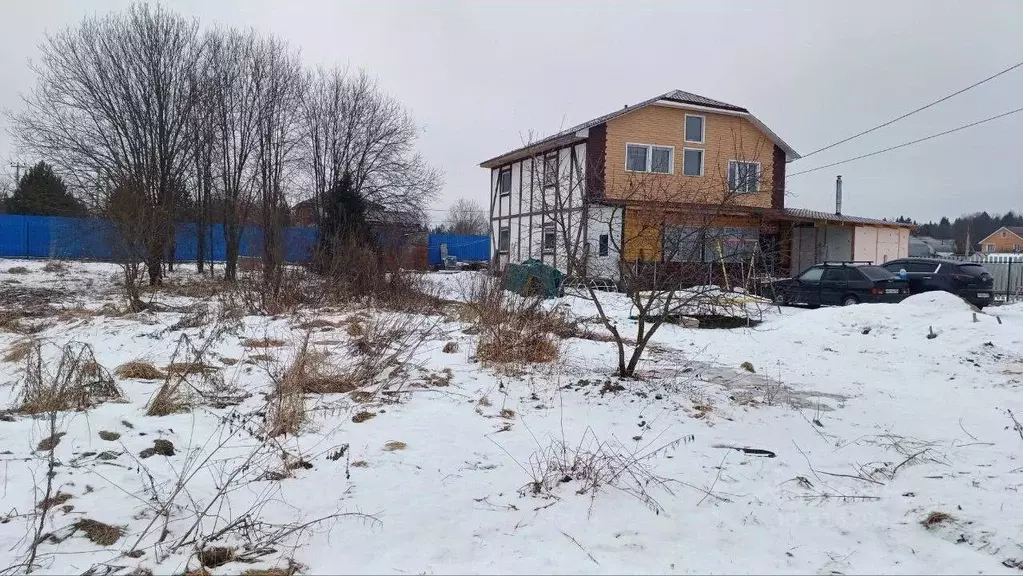 Участок в Московская область, Сергиево-Посадский городской округ, д. ... - Фото 0
