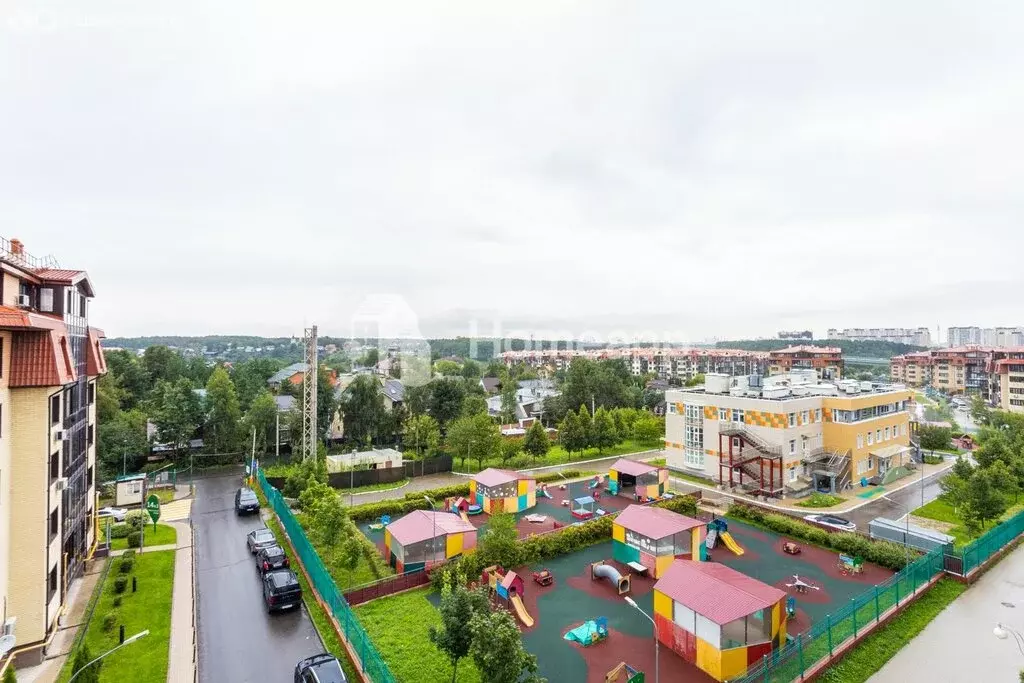 3-комнатная квартира: село Ромашково, Никольская улица, 14к2 (90 м) - Фото 1