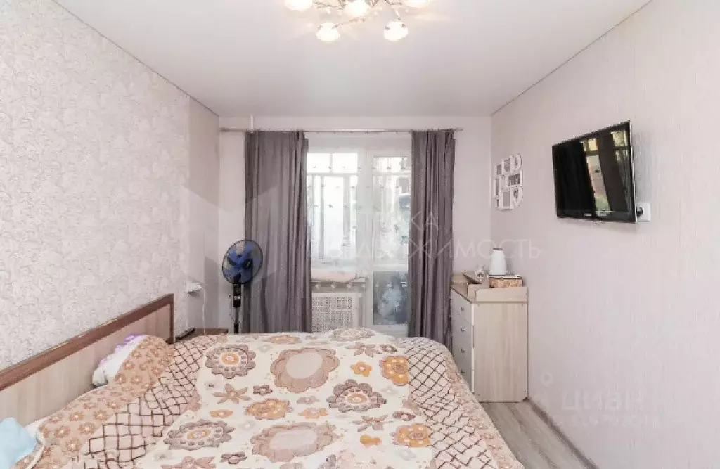 2-к кв. Тюменская область, Тюмень ул. Салтыкова-Щедрина, 55 (68.9 м) - Фото 0