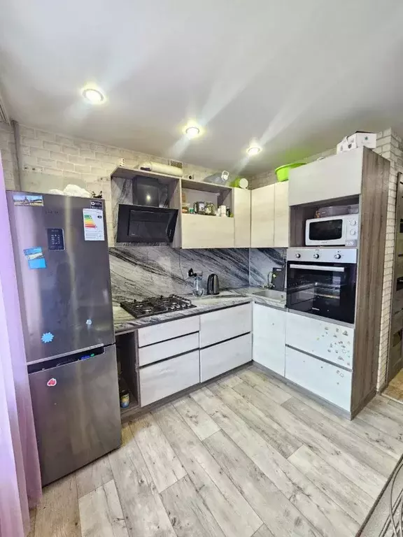 3-к кв. Иркутская область, Ангарск 19-й мкр, 10 (63.5 м) - Фото 1