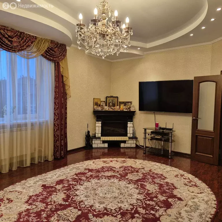 Дом в Ростов-на-Дону, 3-й Фермерский переулок, 7 (230 м) - Фото 1