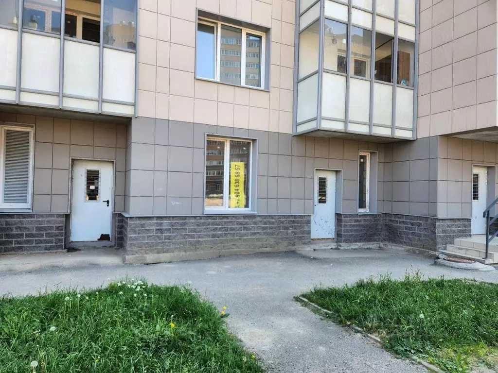Помещение свободного назначения в Ленинградская область, Мурино ... - Фото 1