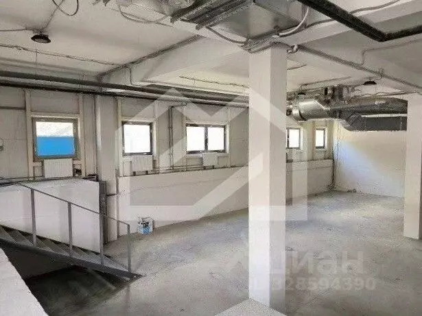 Помещение свободного назначения в Москва ул. 2-я Карпатская, 4с1 (251 ... - Фото 0