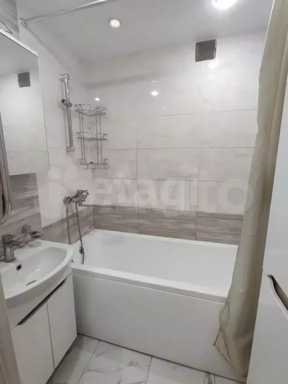 3-к. квартира, 60,3 м, 3/3 эт. - Фото 1