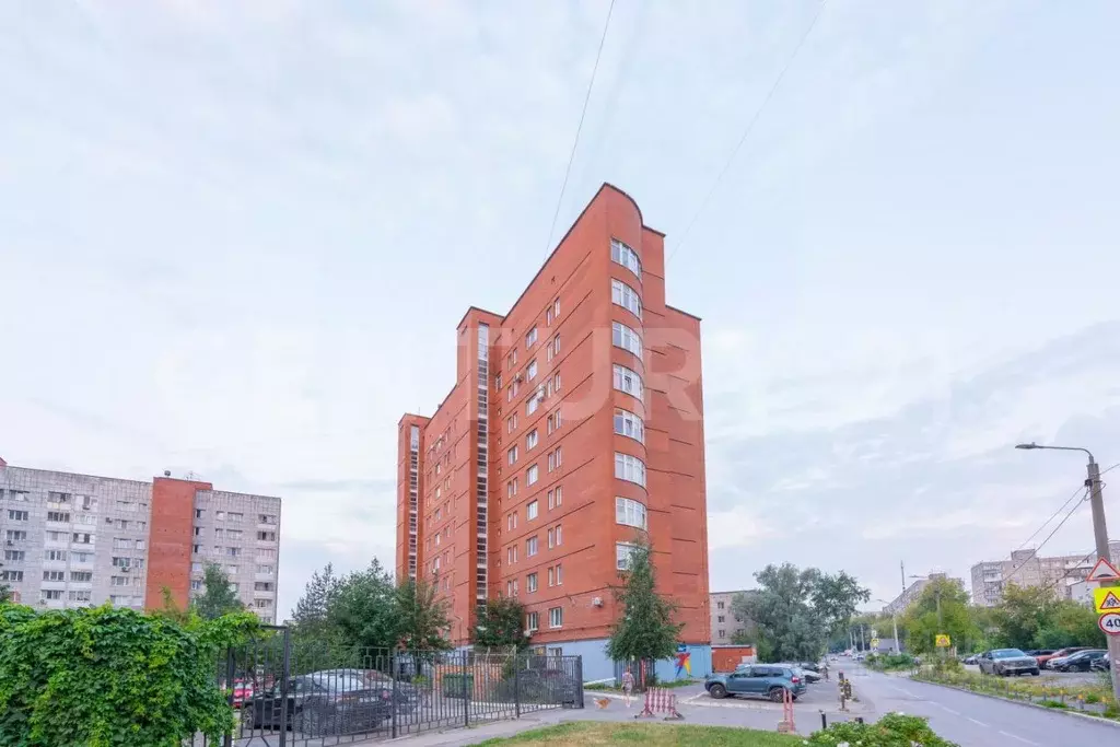 2-к кв. Пермский край, Пермь Рабоче-крестьянская ул., 22 (62.1 м) - Фото 0