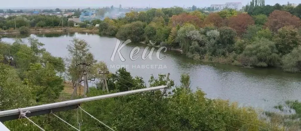 2-к кв. Крым, Кировский район, Первомайское с/пос, с. Первомайское ул. ... - Фото 1