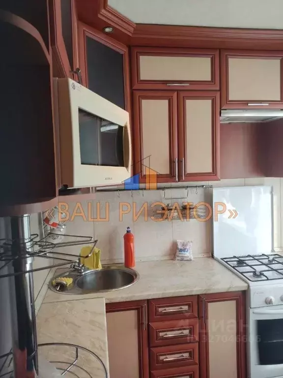 3-к кв. Белгородская область, Губкин ул. Лазарева, 30 (57.0 м) - Фото 1