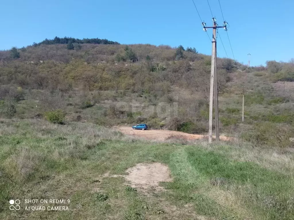 Участок в Севастополь с. Поворотное, ул. Лесная (10.0 сот.) - Фото 0