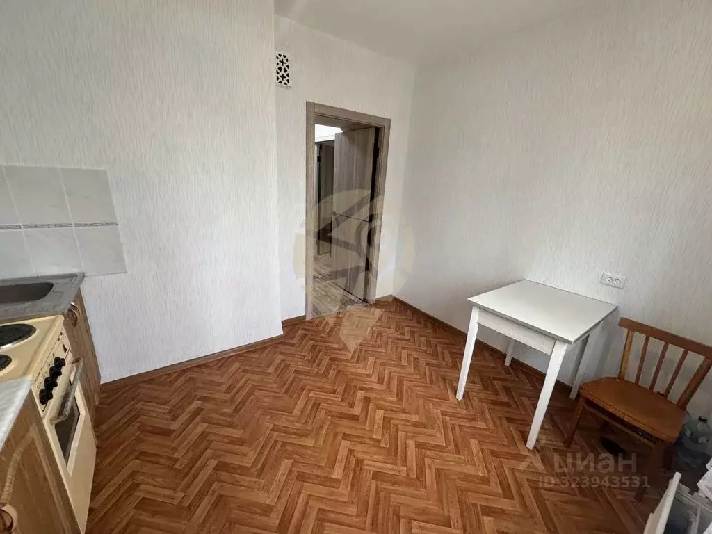 1-к кв. Белгородская область, Старый Оскол Королева мкр, 6 (37.4 м) - Фото 2