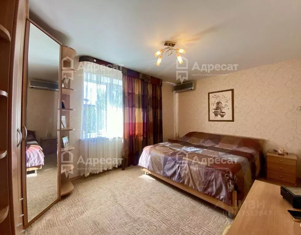 6-к кв. Волгоградская область, Волгоград Ангарская ул., 71А (131.3 м) - Фото 0