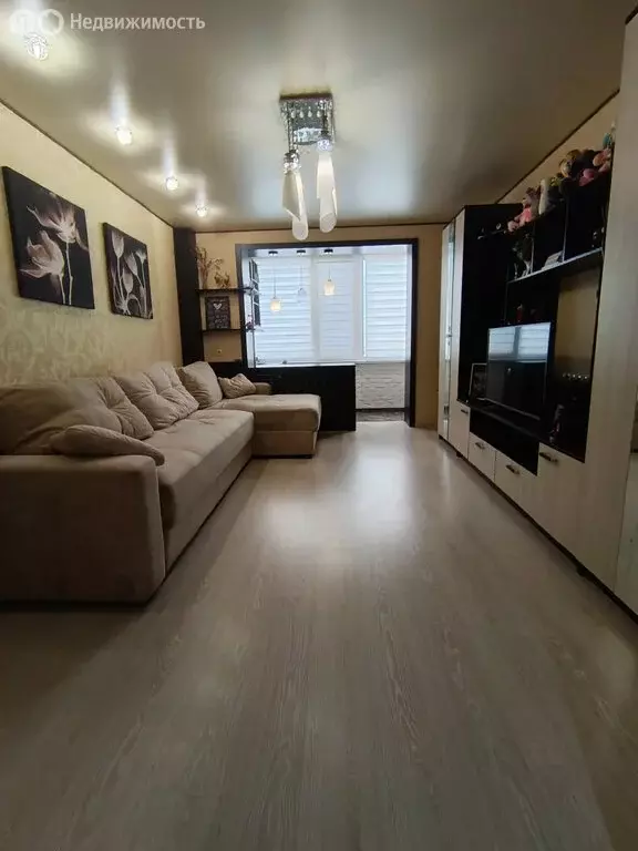 3-комнатная квартира: Туринск, улица Чкалова, 64 (55 м) - Фото 1