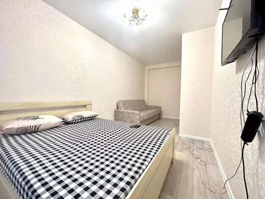 1-к кв. Татарстан, Набережные Челны ул. Раскольникова, 9 (50.0 м) - Фото 0