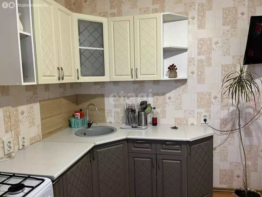 1-комнатная квартира: Стерлитамак, улица Артёма, 76 (36.4 м) - Фото 0