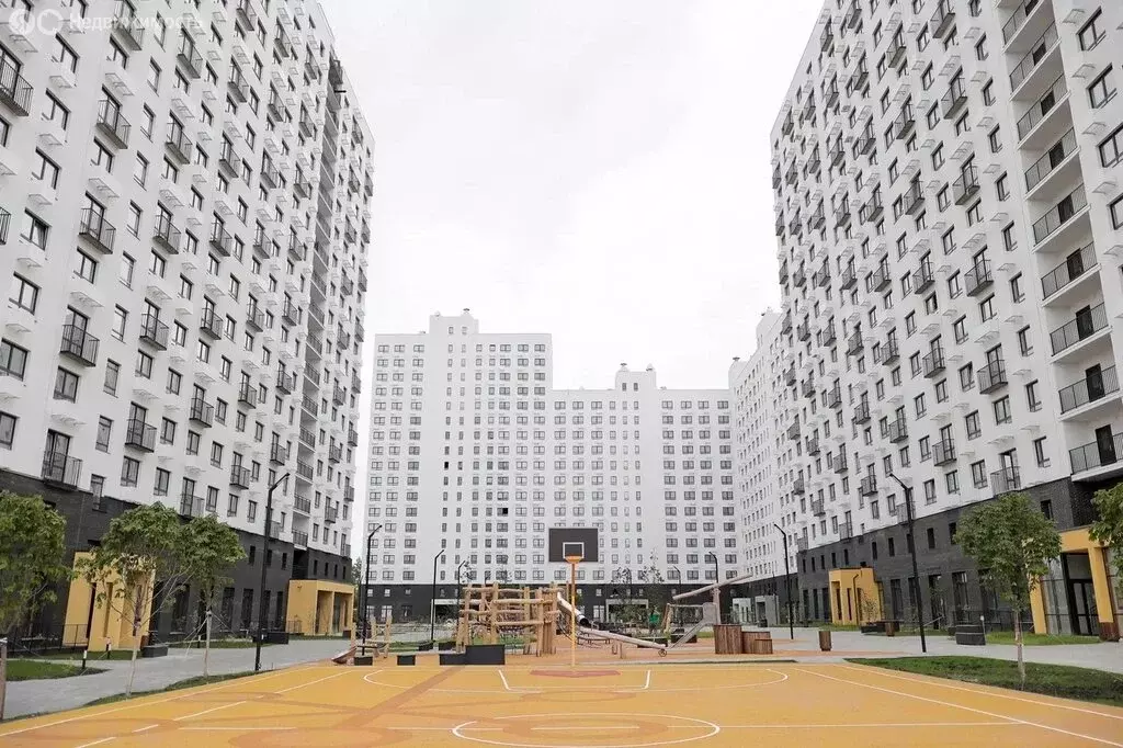 3-комнатная квартира: Пенза, улица Яшиной, 4 (100.2 м) - Фото 1