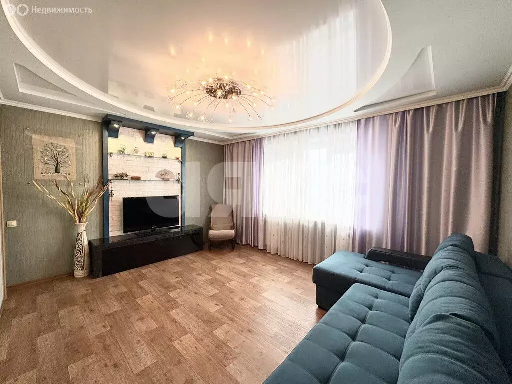 3-комнатная квартира: Нижнекамск, улица Баки Урманче, 9 (65.3 м) - Фото 1