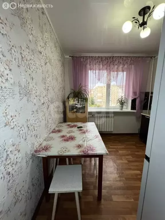 3-комнатная квартира: Энгельс, Минская улица, 30 (64.1 м) - Фото 1