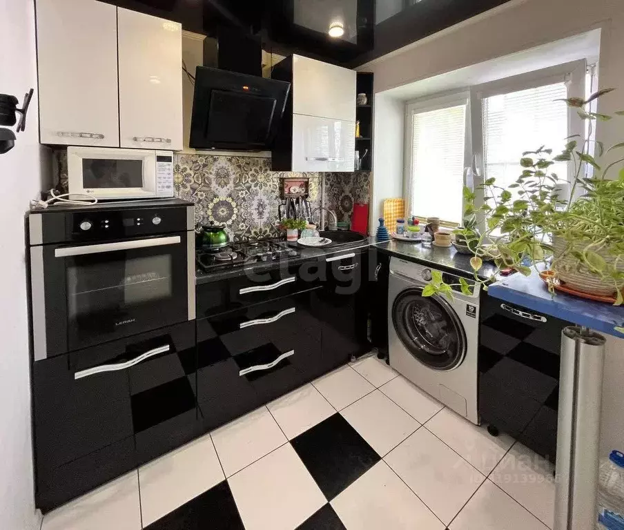 1-к кв. Челябинская область, Челябинск ул. Танкистов, 146/1 (30.0 м) - Фото 2