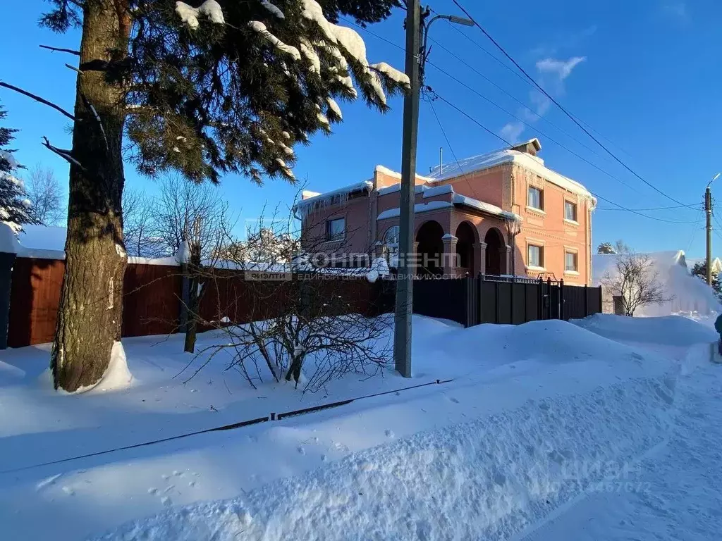 Коттедж в Владимирская область, Киржач ул. Губкина, 1 (324 м) - Фото 1