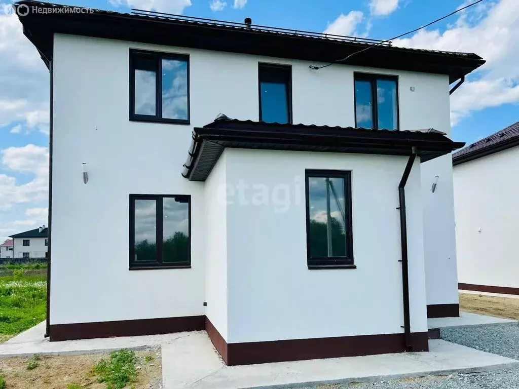Дом в посёлок Большой Исток, Октябрьская улица (135 м) - Фото 1