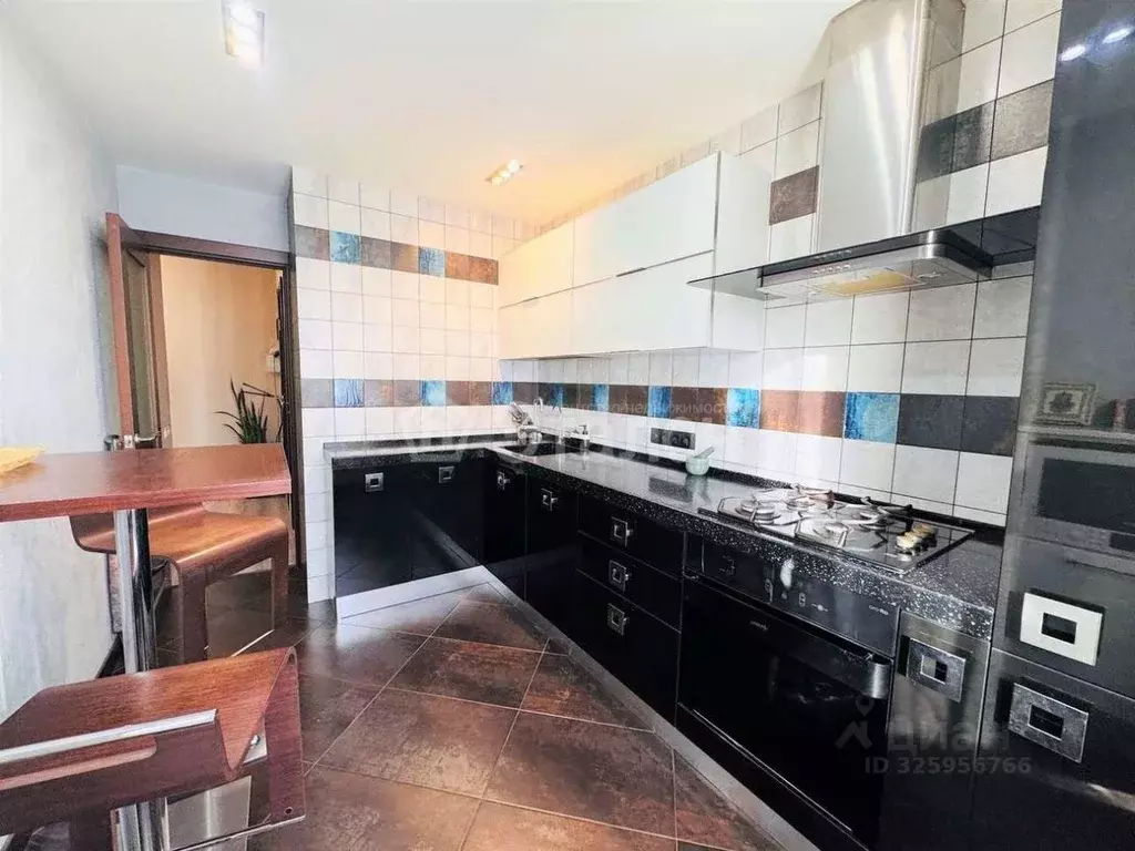 2-к кв. Волгоградская область, Волгоград Семь Ветров мкр, ул. ... - Фото 2