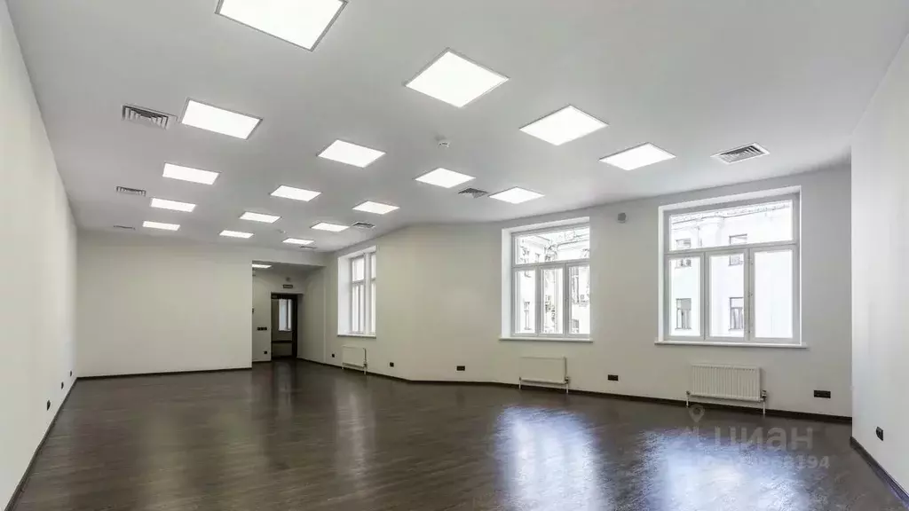 Офис в Санкт-Петербург ул. Жуковского, 63 (80 м) - Фото 0