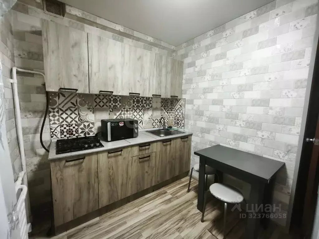 1-к кв. Удмуртия, Ижевск Удмуртская ул., 202 (28.6 м) - Фото 1