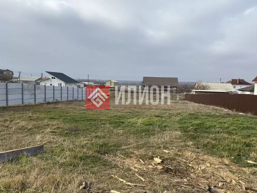 Участок в Севастополь с. Вишневое, ул. Дружбы (8.0 сот.) - Фото 0