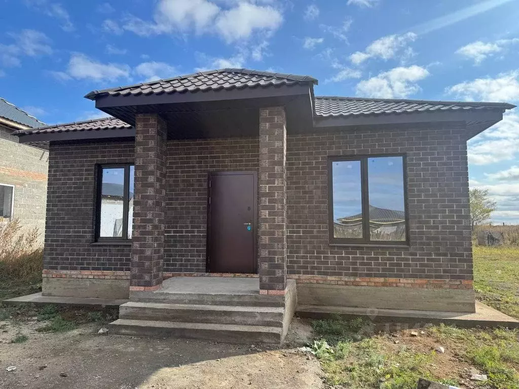 Дом в Оренбургская область, Оренбургский район, Южноуральский ... - Фото 1