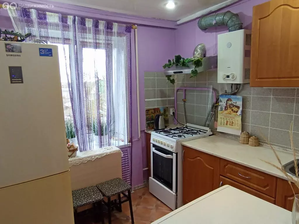 2-комнатная квартира: Ейск, Коммунистическая улица, 4 (42 м) - Фото 1