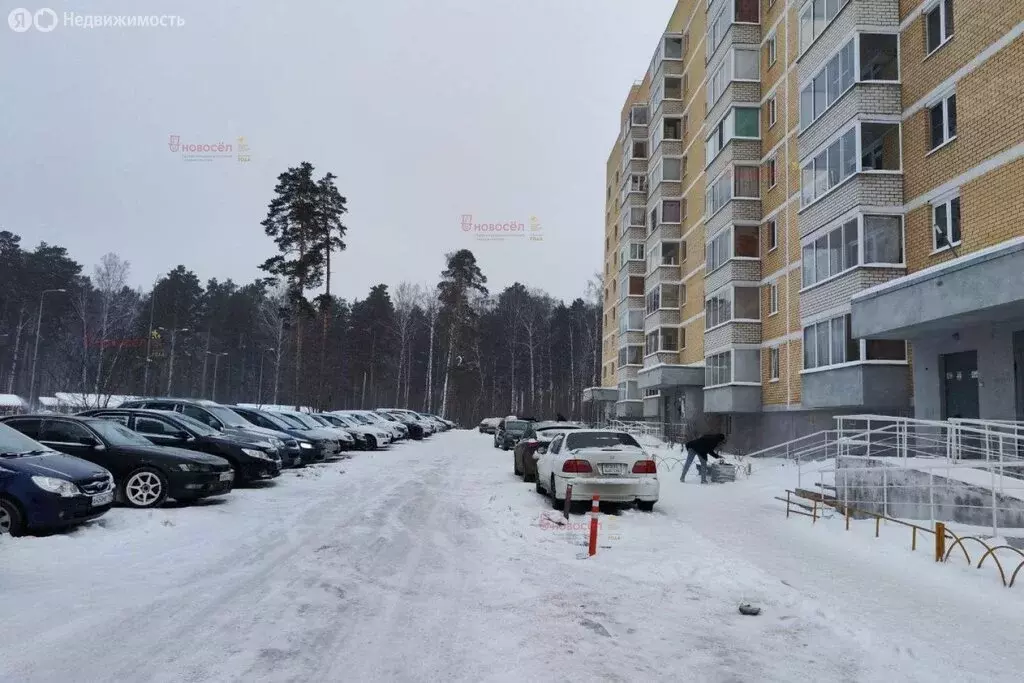 1-комнатная квартира: Верхняя Пышма, улица Уральских Рабочих, 44Ж (32 ... - Фото 2