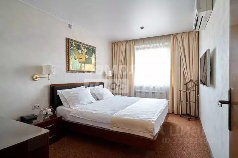 3-к кв. Челябинская область, Челябинск ул. Молодогвардейцев, 34 (98.7 ... - Фото 1