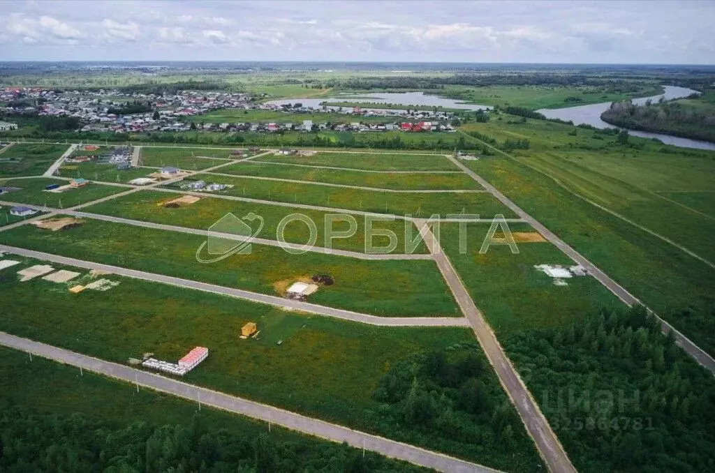 Участок в Тюменская область, Тюменский муниципальный округ, с. Чикча, ... - Фото 1