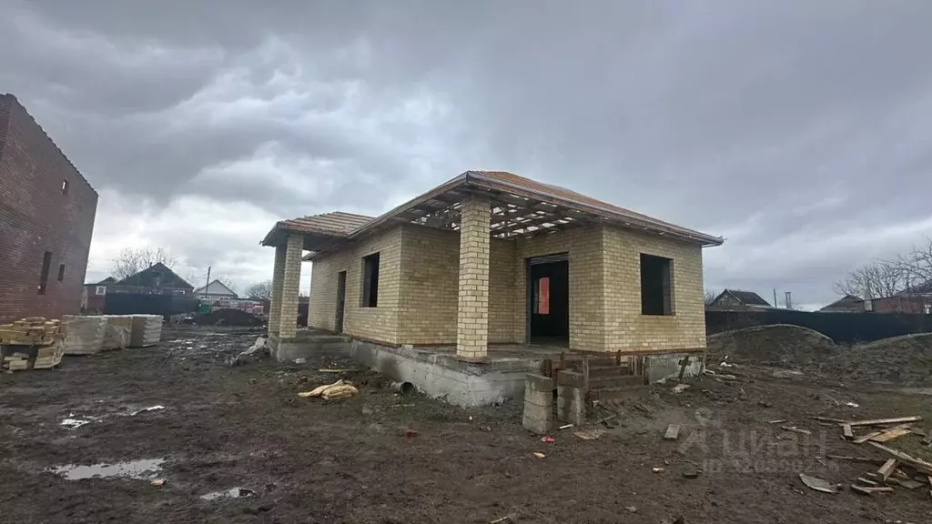 Дом в Краснодарский край, Тимашевский район, Медведовское с/пос, ... - Фото 1