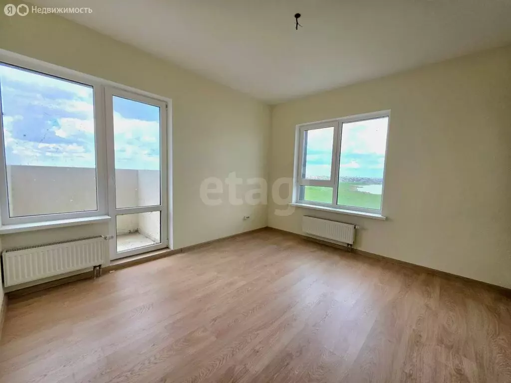 4-комнатная квартира: Саки, Набережная улица, 19 (86.2 м) - Фото 1