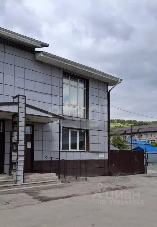 Торговая площадь в Алтай, Горно-Алтайск ул. Титова (130 м) - Фото 2