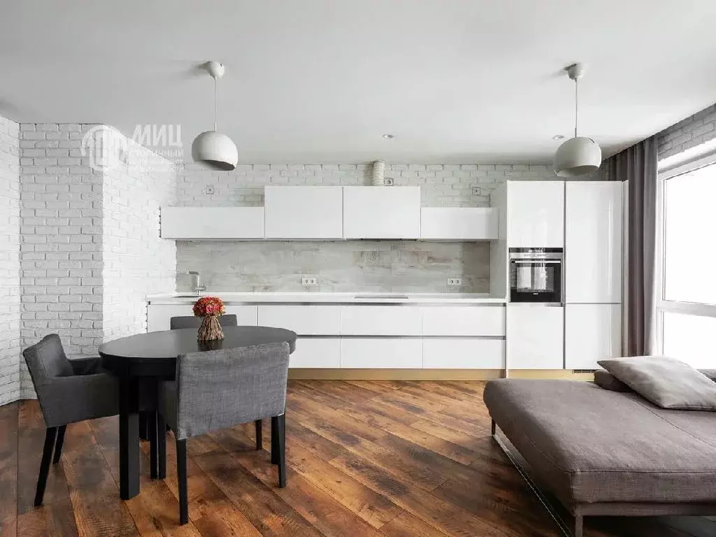 Продается 3-комнатная квартира - Фото 1