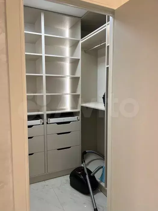 2-к. квартира, 60 м, 13/21 эт. - Фото 1