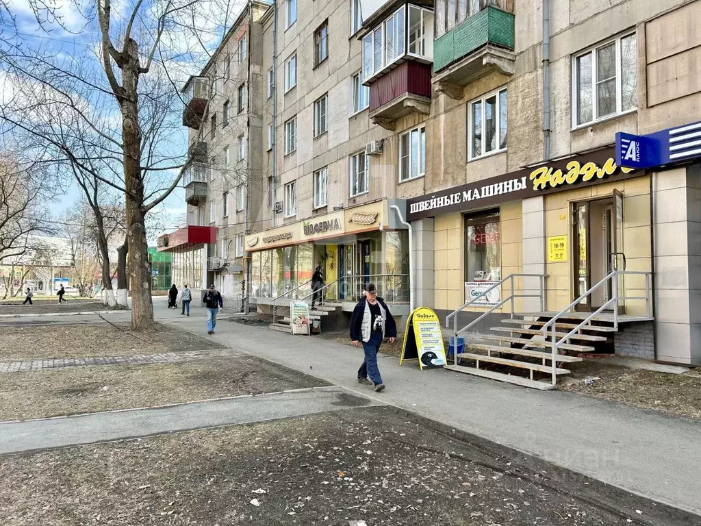 Торговая площадь в Челябинская область, Челябинск ул. Богдана ... - Фото 1