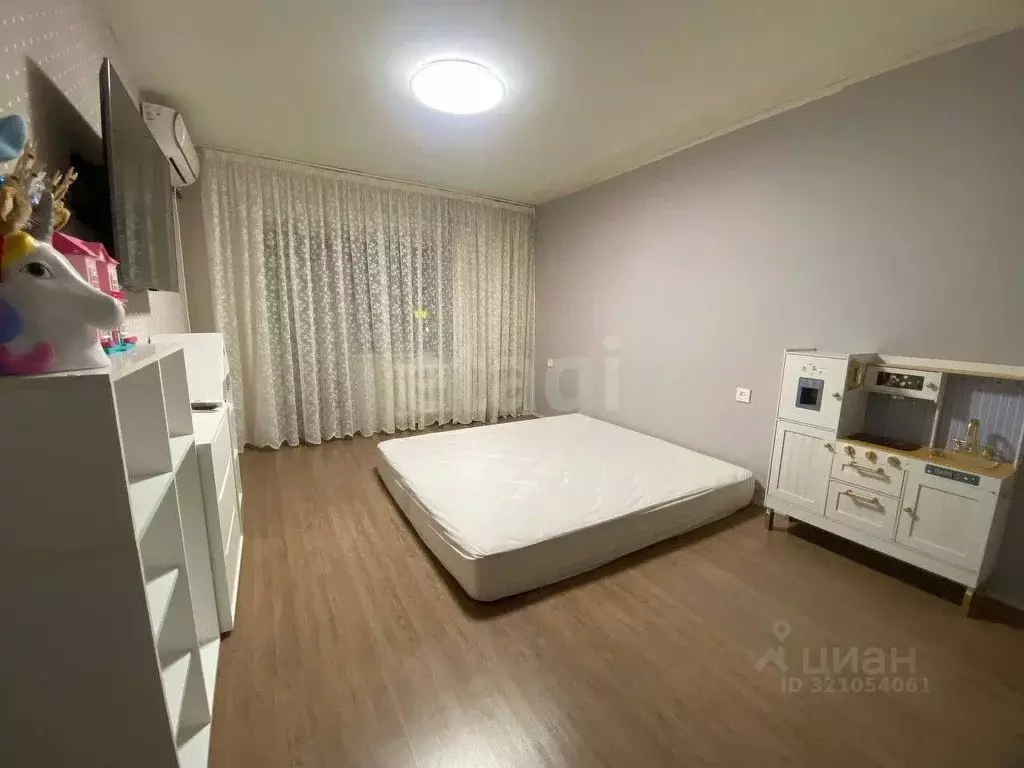 3-к кв. Курганская область, Шадринск ул. Свердлова, 54 (63.0 м) - Фото 0