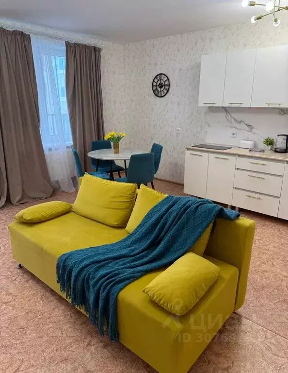 1-к кв. Пермский край, Пермь ул. Крылова, 15А (62.0 м) - Фото 1