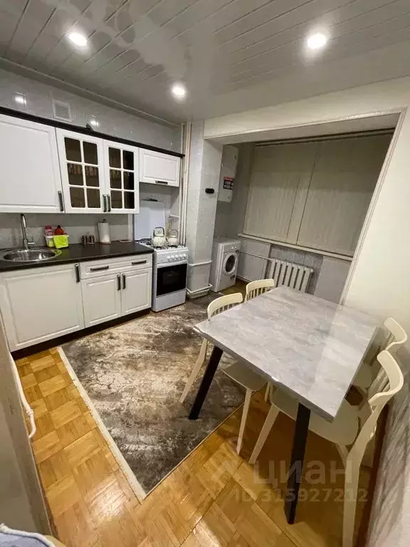 3-к кв. Дагестан, Дербент ул. Имени Надыра Эмиргамзаева, 44 (80.0 м) - Фото 1